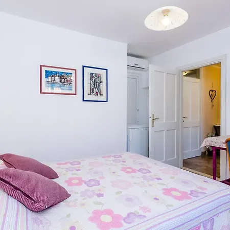 Lion - One Bedroom A1 * Zaton (Dubrovnik-Neretva)