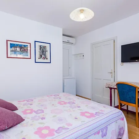 Daire Lion - One Bedroom A1 *